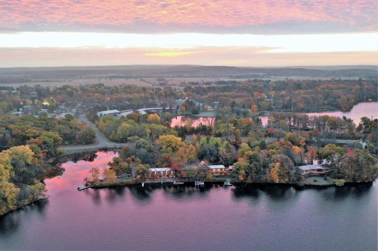 Curriers Lakeview Lodge Rice Lake Eksteriør bilde